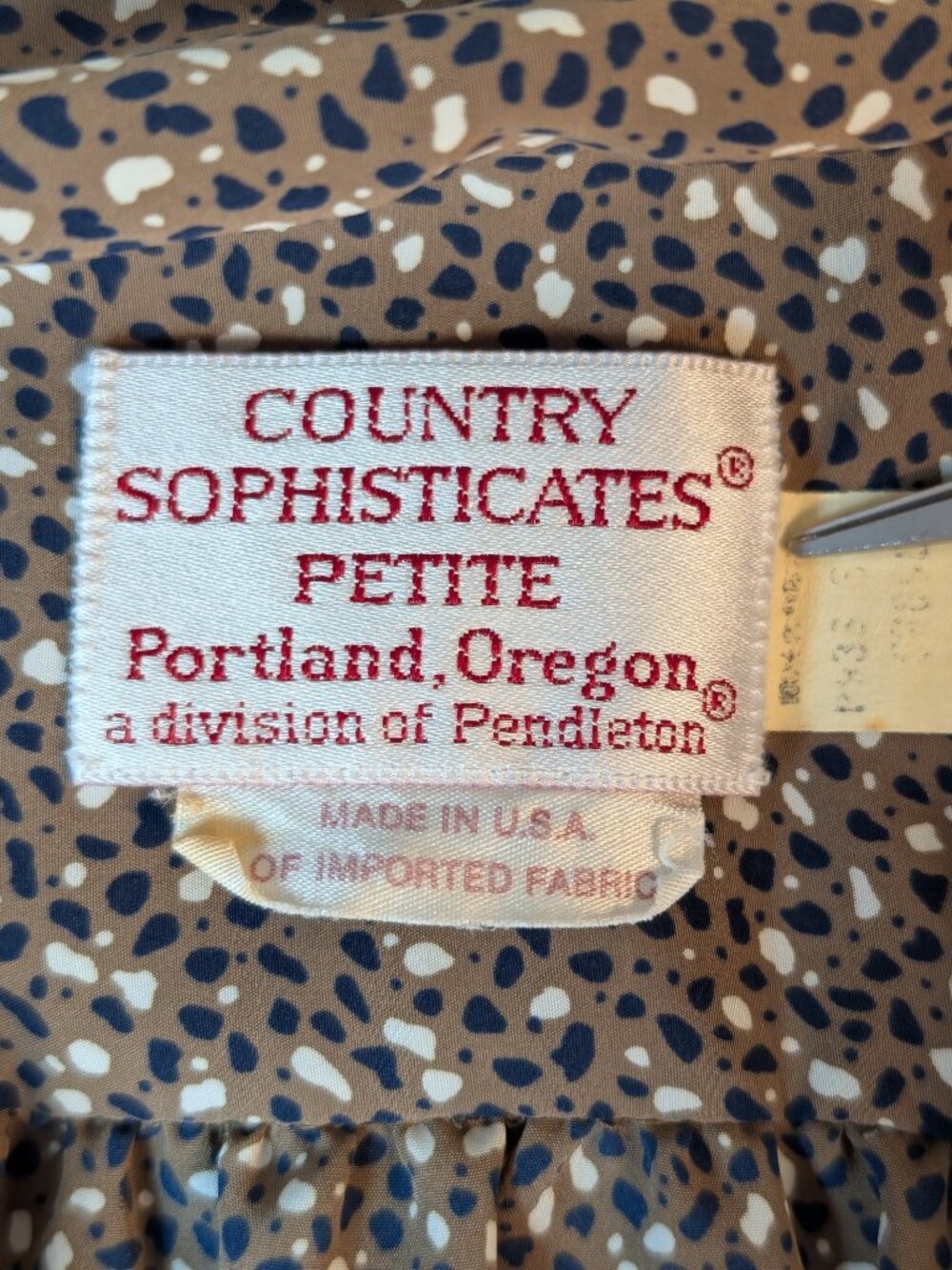 Vintage Country Sophisticates Brown Dainty Print Short Sleeve Button 8P Top - Picture 7 of 11